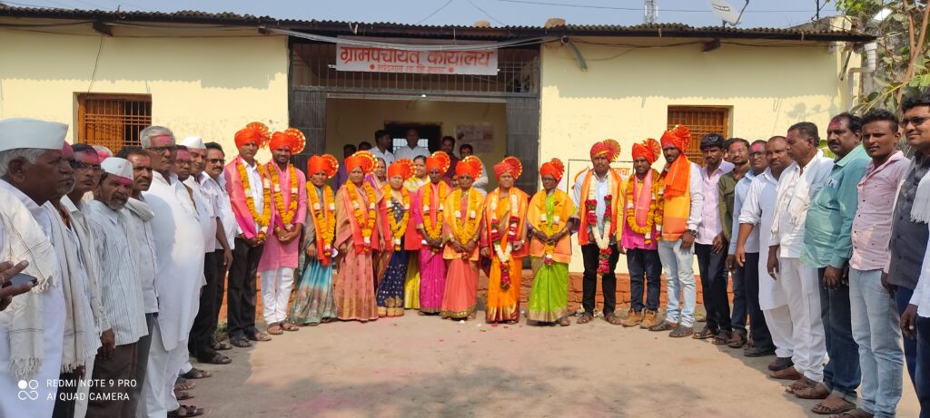 नांदगाव च्या लोकनियुक्त पहिल्या महिला सरपंच <a href="http://सौ.माया">सौ.माया</a> आनंद पाटील यांनी स्विकारला सरपंच पदाचा पदभार नांदगाव च्या लोकनियुक्त पहिल्या महिला सरपंच <a href="http://सौ.माया">सौ.माया</a> आनंद पाटील यांनी स्विकारला सरपंच पदाचा पदभार
