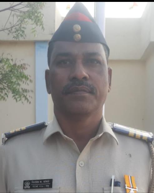 पो. नि. गणेश सोंडारे पो.हे.का. कांबळे यांच्या उत्कृष्ट तपास कार्याचा गौरव