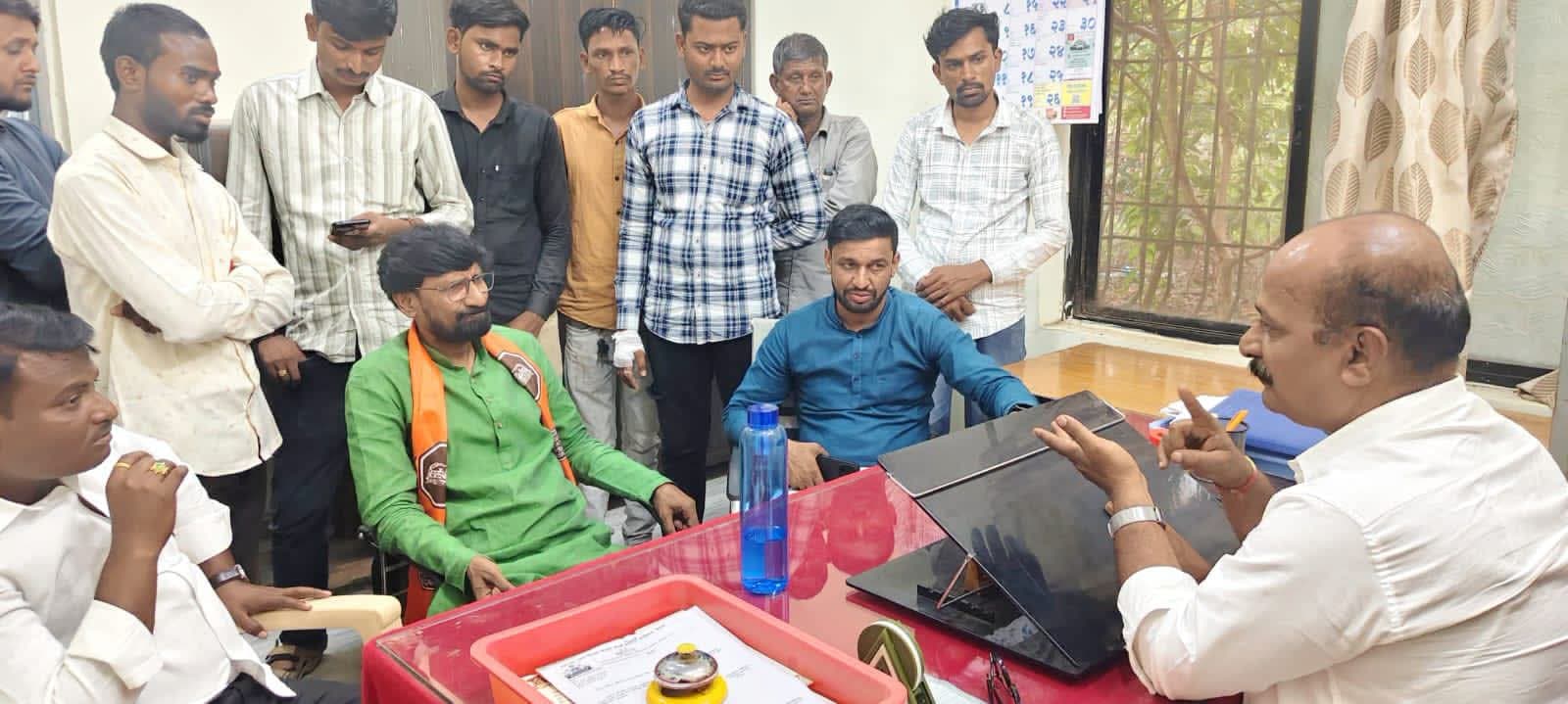 दुष्काळात स्मार्ट मीटरची सक्ती बंद करा!” — डॉ. नरसिंह भिकाने यांची मागणी