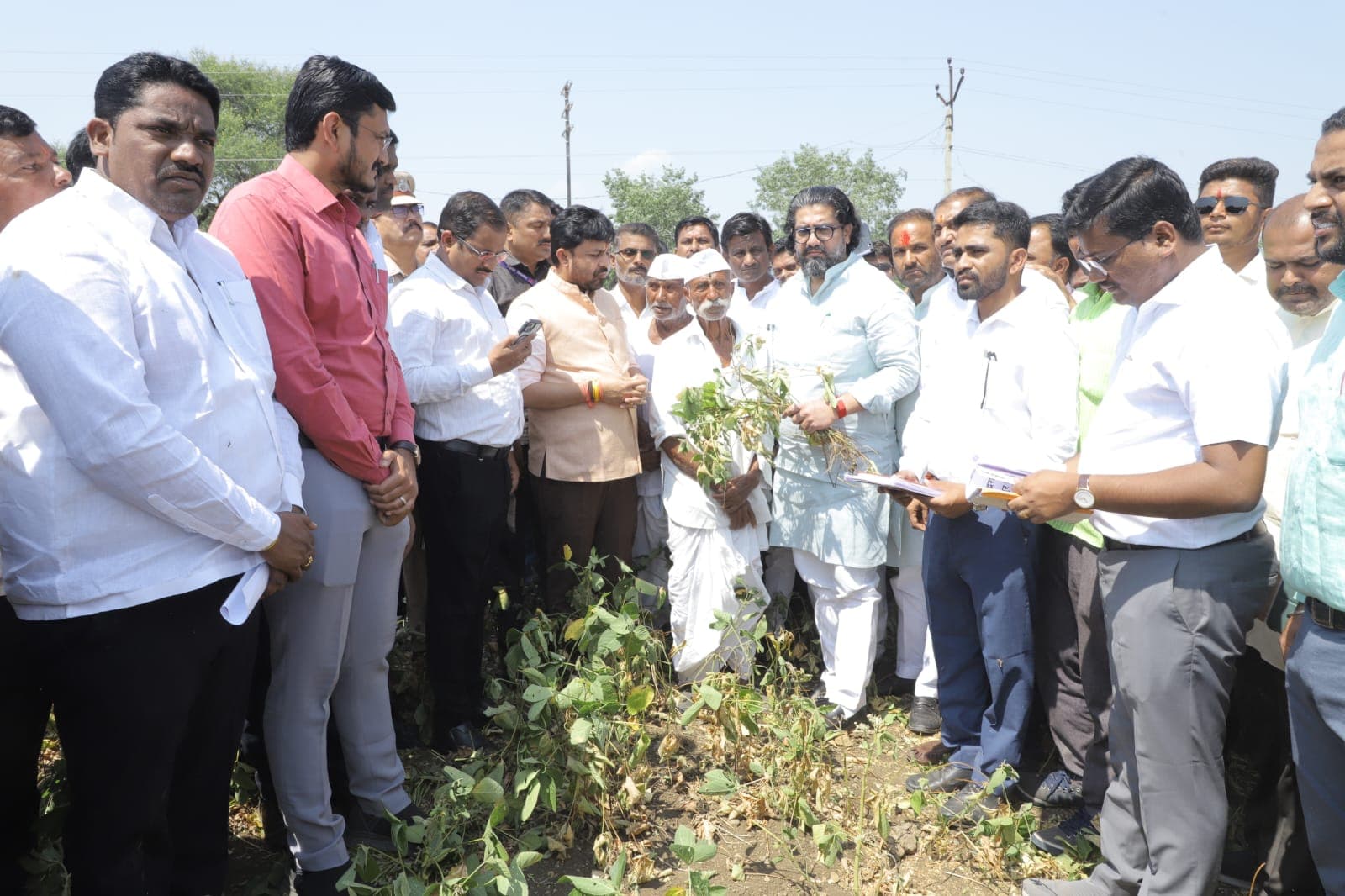 दुष्काळग्रस्त शेतकऱ्यांना तात्काळ भरीव मदत द्या – आ. संजय बनसोडे यांची मागणी