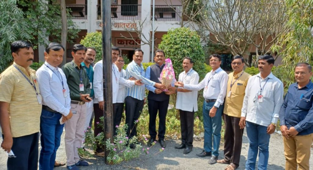 महात्मा फुले महाविद्यालयाच्या प्रगतीबद्दल कुलगुरू डॉ.उद्धव भोसलेंनी व्यक्त केले समाधान