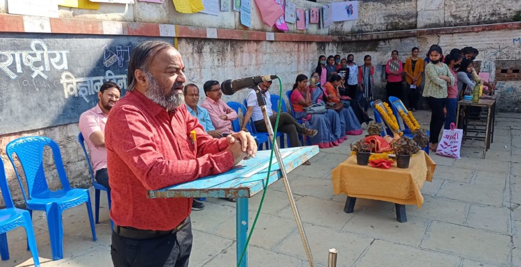 श्यामलाल हायस्कूलमध्ये मराठी राजभाषा दिन व राष्ट्रीय विज्ञान दिन उत्साहात साजरा !