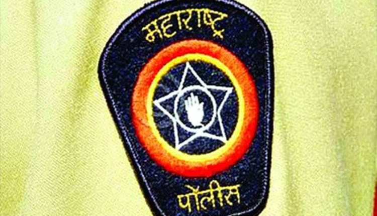 गोळीबार करणार्‍या चोरट्याला जीवाची पर्वा न करता पोलिसने पकडले