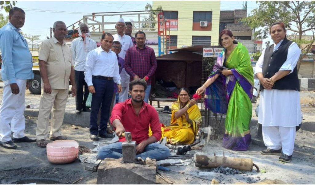 प्रभुराज प्रतिष्ठाण लातूरच्या वतीने जागतिक महिला दिन साजरा