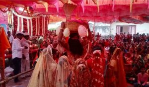 राचन्नावाडी येथे अखंड हरिनाम सप्ताहात भागवत कथेमध्ये श्रिकृष्ण जन्मोत्सव मोठ्या उत्साहात साजरा