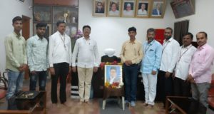 महात्मा फुले महाविद्यालयात स्वातंत्र्यवीर सावरकर यांची जयंती साजरी