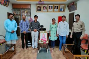 फुले महाविद्यालयात महात्मा बसवेश्वर यांची जयंती साजरी