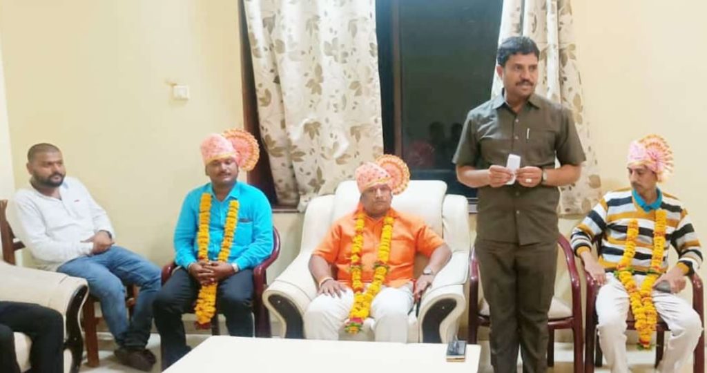 सत्कारातून काम करण्याची प्रेरणा मिळते - डाॅ. सिध्दार्थकुमार सूर्यवंशी