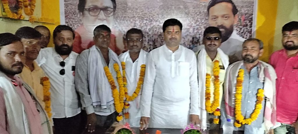 उदगीर मनसेच्या मध्यवर्ती कार्यालयाचे उद्घाटन, देऊळवाडी सोसायटीच्या विजयी उमेदवाराचा सत्कार संपन्न