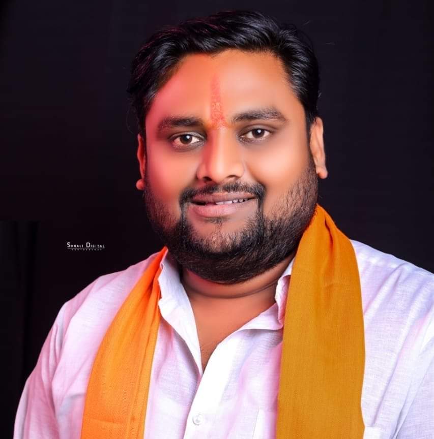 शिंदे यांनी शिवसेनेच्या पाठीत खंजीर खुपसला - चंद्रकांत टेंगेटोल