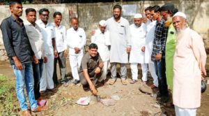 दहा लाख रूपये किंमतीची नाली बांधकाम आणी रोड क्राॅसींग कामाचा शुभारंभ