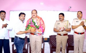 पोलीस प्रशासनाच्या वतीने इच्छापूर्ती कोचिंग क्लासेस येथे उदगीरमधील सर्व क्लासेस संचालकांची बैठक संपन्न