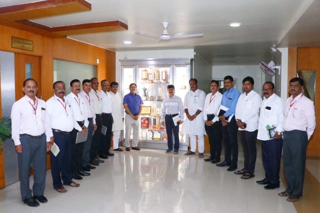 लातूर जिल्हा बँक ही राज्यासाठी प्रेरक संस्था