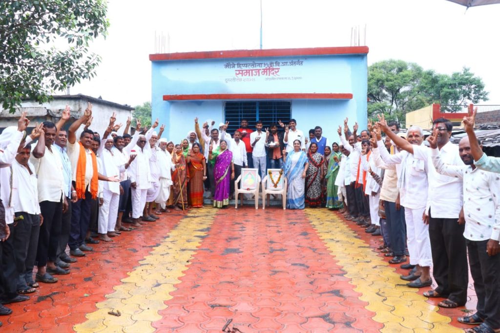 हिप्परसोगा सोसायटीवर स्वयंप्रभाताई पाटील यांच्या विकासरत्न विलासराव देशमुख शेतकरी विकास पॅनलचे वर्चस्व