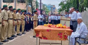 यशवंत विद्यालयात ध्वजारोहणाचा सोहळा उत्साहात साजरा