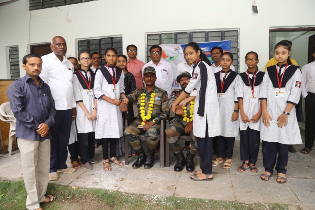 स्वातंत्र्याच्या अमृत महोत्सवानिमित्त माजी सैनिकांचा सत्कार व रक्षाबंधन कार्यक्रम संपन्न