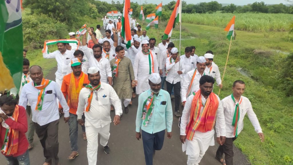 काँग्रेसची अझादी गौरव पद यात्रा संपन्न