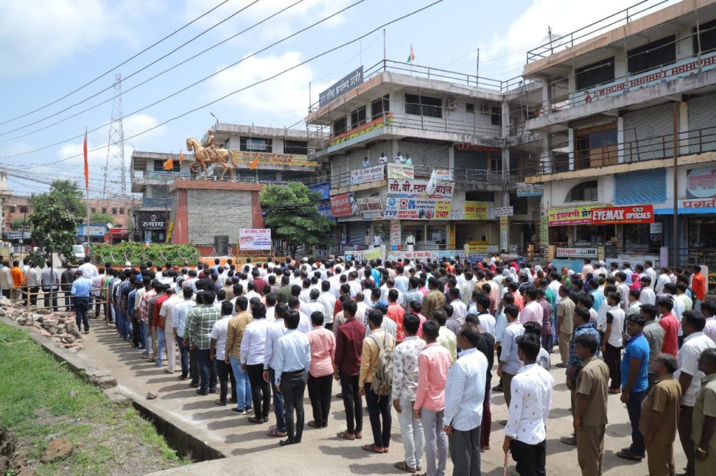 सामूहिक राष्ट्रगान उदगीरात उत्स्फूर्त प्रतिसाद