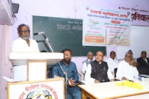 स्वातंत्र्यासाठी गांधीजींचे व स्वातंत्र्यानंतर सैनिकांचे योगदान महत्वाचे - रंगा राचुरे