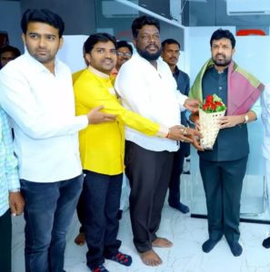 सौराष्ट्र अर्बन निधी लिमिटेड या बँकेस माजी गृहराज्य मंत्री आ.संजयभाऊ बनसोडे यांची सदिच्छा भेट