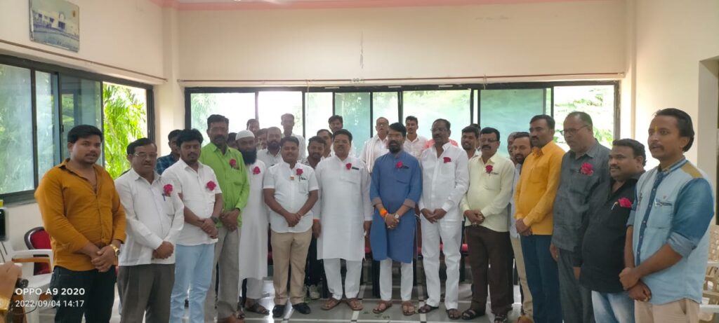 शिवसेना पक्षप्रमुख उद्धव ठाकरे यांच्या नेतृत्वात संभाजी ब्रिगेड यांच्या साथीने पुन्हा महाराष्ट्राच्या विधानसभेवर भगवा फडकवणार - जिल्हाप्रमुख शिवाजीराव माने