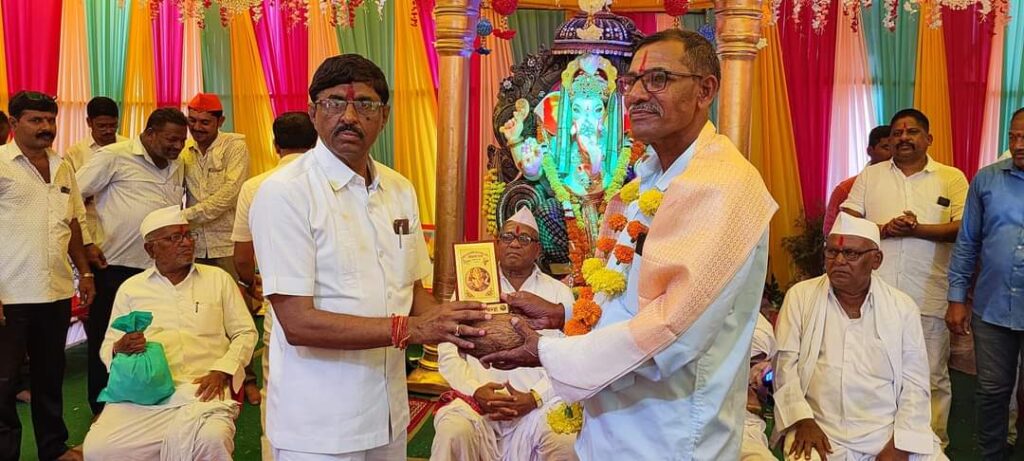 कर्तबगार व्यक्तीचा सत्कार इतरांसाठी आदर्श ठरतो - शिवाजीराव हुडे