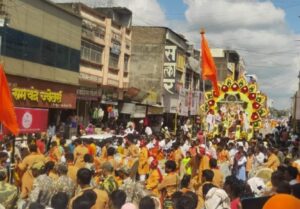 सातव्या दिवशी प्रथेप्रमाणे श्री गणरायाचे विसर्जन