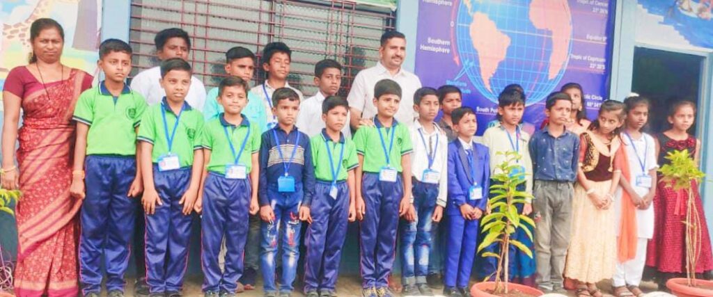 संस्कार मध्ये शिक्षक दिन उत्साहात साजरा