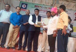 आमेर हाशमी व सय्यद इमरान यांना भारतरत्न डॉ. बाबासाहेब आंबेडकर सन्मानचिन्ह सहीत समाज भुषण पुरस्कार