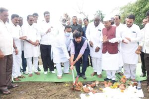 शिरूर ताजबंद ते उदगीर डांबरीकरण व रुंदीकरण रस्ता कामाचा भूमिपूजन सोहळा संपन्न !