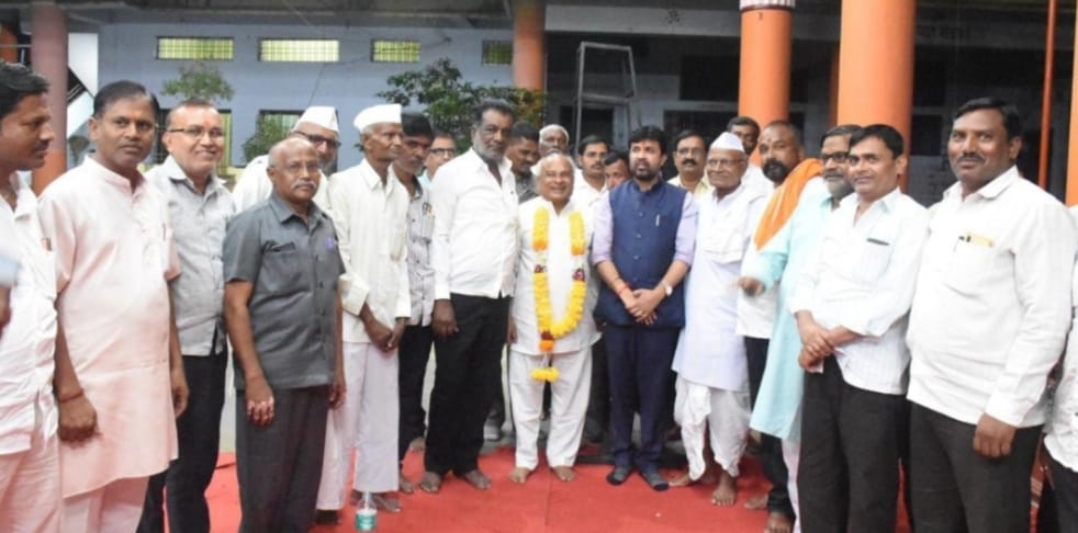 दसरा महोत्सव श्रध्देने आणि उत्साहात साजरा करा - संजय बनसोडे
