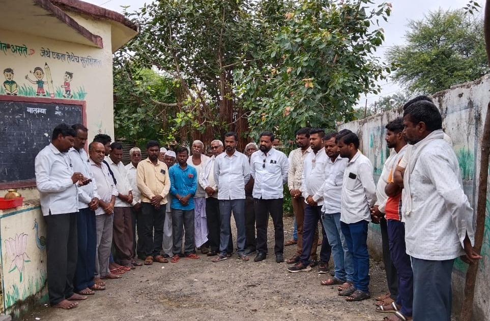 ग्रामपंचायत मन्ना उमरगा अंतर्गत विविध विकास कामांचा शुभारंभ