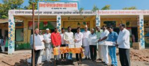 मुलीच्या वाढदिवसानिमित्त जि.प शाळेला पाच पंखे भेट