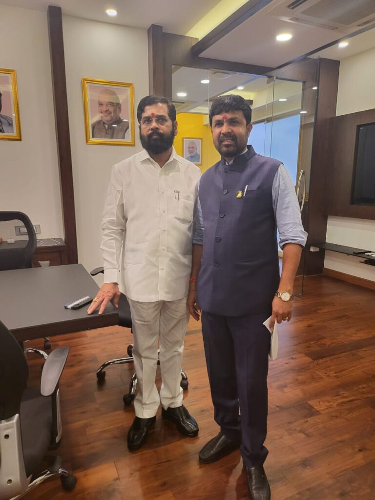 लातूर जिल्ह्यातील 3 लाख 42 हजार 71 शेतकऱ्यांना शेतीपिकांचे शेतकऱ्यांना फायदा ! - आ.संजय बनसोडे