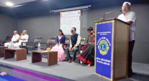 अडगळीला पडलेले साहित्य गरजूंच्या उपयोगाला यावे - डॉ.लखोटिया