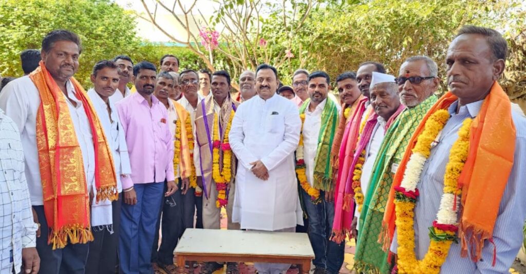 गावच्या सर्वांगीण विकासासाठी सर्वतोपरी सहकार्य करणार : आ.बाबासाहेब पाटील