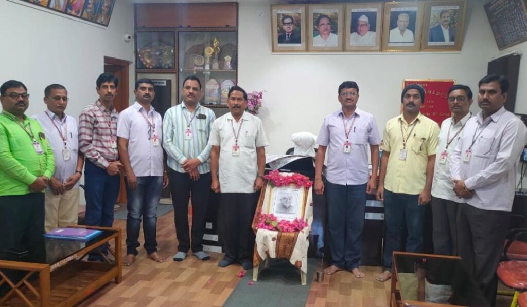 महात्मा फुले महाविद्यालयात डॉ. पंजाबराव देशमुख जयंती साजरी