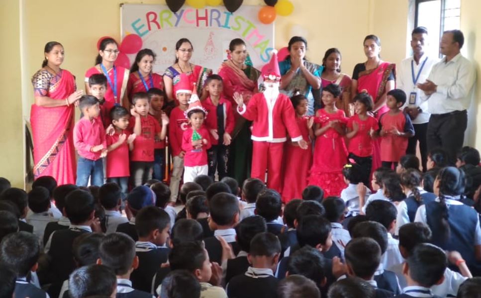 सम्राट चंद्रगुप्त मौर्य इंटरनॅश्नल स्कूल येथे ख्रिसमस दिवस साजरा