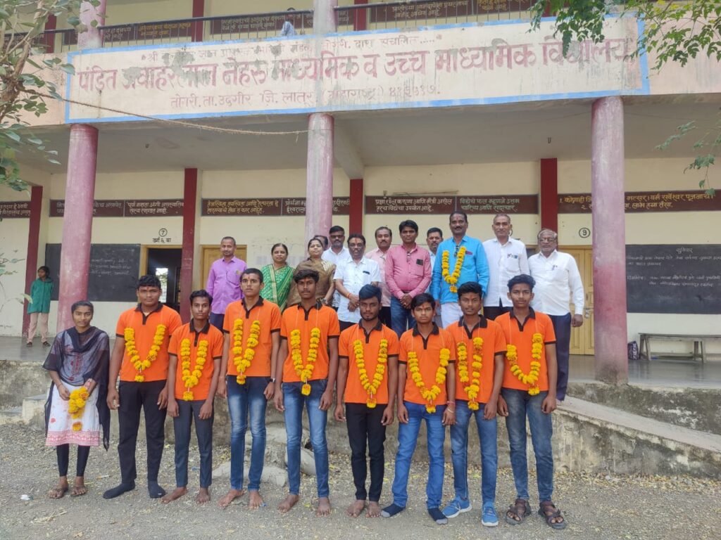 तोगरीच्या नेहरू विद्यालयाची खो खो स्पर्धेत जिल्हास्थरावर निवड,सर्वत्र आभिनंदन