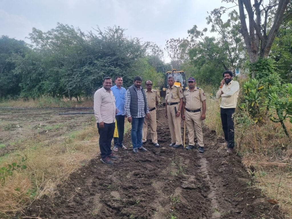 तहसीलदार म्हणून रामेश्वर गोरे लय भारी !! गोरगरीब शेतकऱ्यांना न्याय देण्यासाठी असाच असावा तालुका दंडाधिकारी!!!