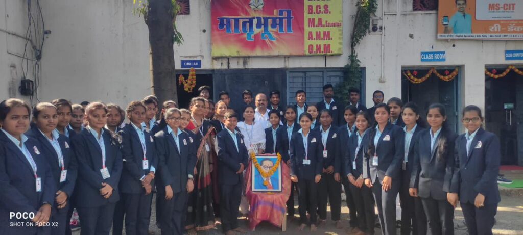 मानव मुक्तीचे कार्य व संविधान डॉ. आंबेडकर यांच्यामुळेच - सतिश उस्तुरे