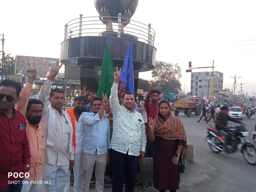 जिग्नेश मेवाणी यांनी गड राखला - निवृत्ती सांगवे