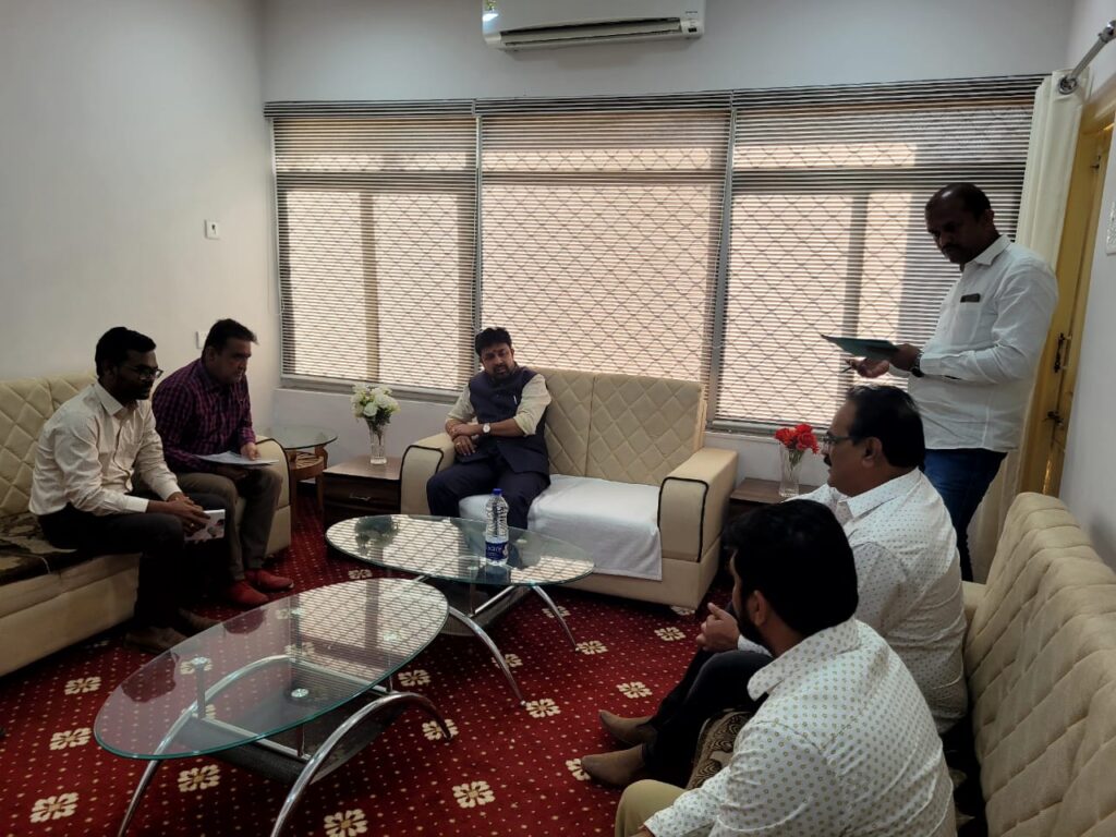 आमदार संजय बनसोडे यांच्या प्रयत्नातून उदगीर शहराला मिळणार चौपदरीकरणाचा रस्ता