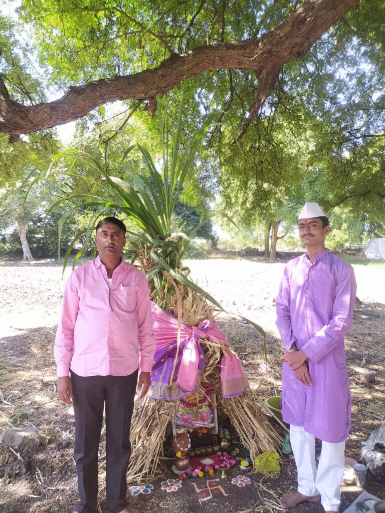 वाढवण्यात वेळा अमावस्या शेतकऱ्यांनी उत्साहात साजरी केली.