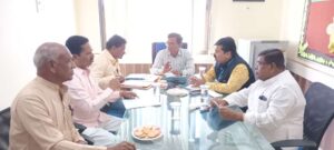 "ग्रंथालय शाळेच्या दारी" नियोजनासाठी शिक्षणाधिकारी नागेशजी मापारी यांच्या अध्यक्षतेखाली बैठक संपन्न.