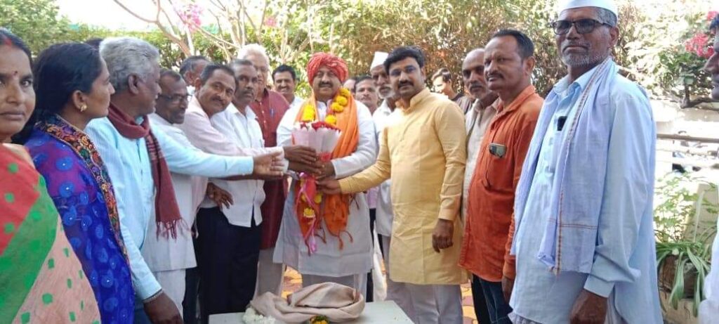 युवकांनी उत्साहाने विकास कामे करावीत, निधी कमी पडणार नाही - आ. पाटील