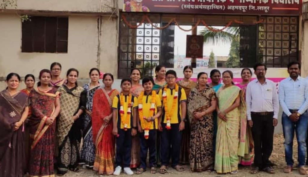 डॉ. होमी भाभा बाल वैज्ञानिक परीक्षेत संत ज्ञानेश्वर विद्यालयाचे 33 विद्यार्थी उत्तीर्ण तर 3 विद्यार्थी पुढील प्रात्यक्षिक परीक्षेसाठी पात्र