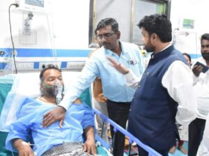 जनहितासाठी सदैव प्रेमाचा झरा !! संजूभाऊ यांच्या सारखाच लोकनेता खरा !!