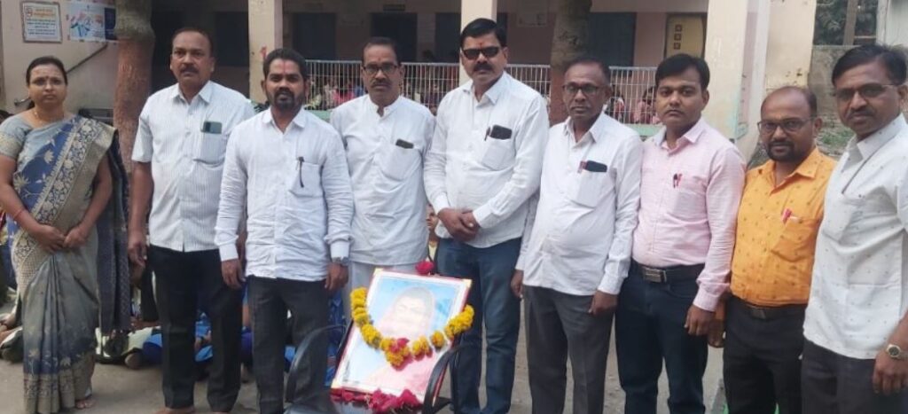 यशवंत विद्यालयात सावित्रीबाई फुले यांची जयंती उत्साहात साजरी