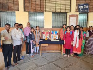 शिवाजी महाविद्यालयात राष्ट्रमाता जिजाऊ व स्वामी विवेकानंद यांची जयंती साजरी